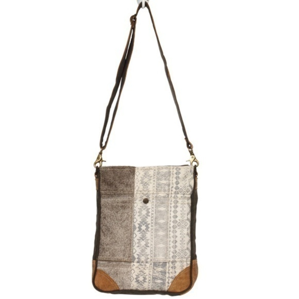 LAST ONE🆕Authentic vintage shoulder bag.